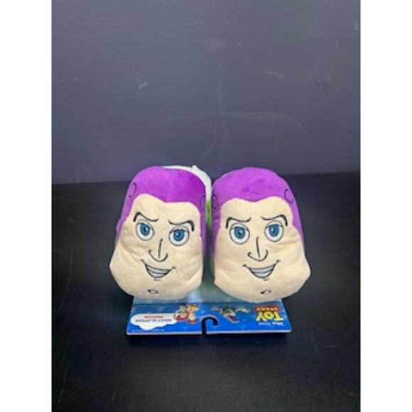 NWT- Kids' Buzz Lightyear Slippers - White - Medium - Picture 4 of 5